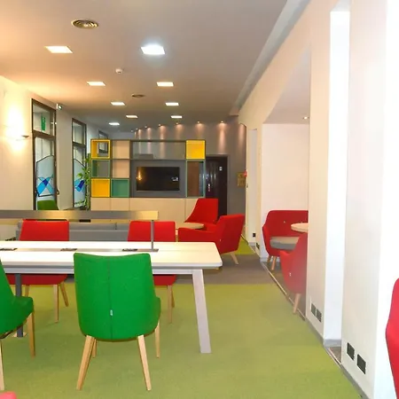 Sure By Western Centre Ξενοδοχείο 4*