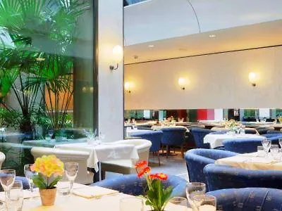 Sure By Western Centre 4*