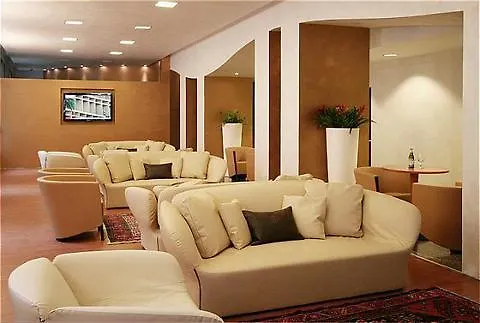 Отель Sure By Western Centre 4*