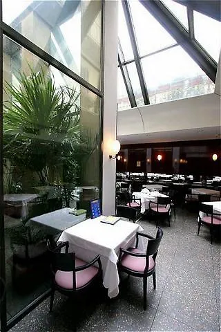 Sure By Western Centre Турин