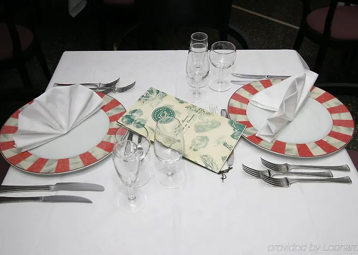 Отель Sure By Western Centre 4*