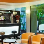 Hotel Sure By Western Centre